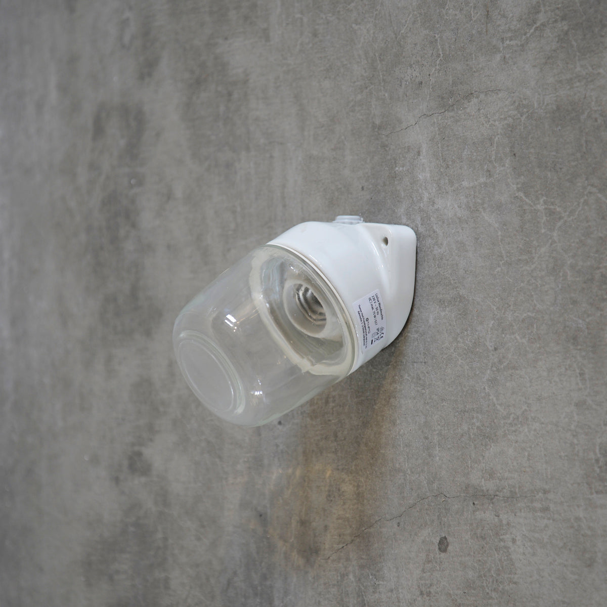 PORCELAIN WALL LAMP Diagonal, clear